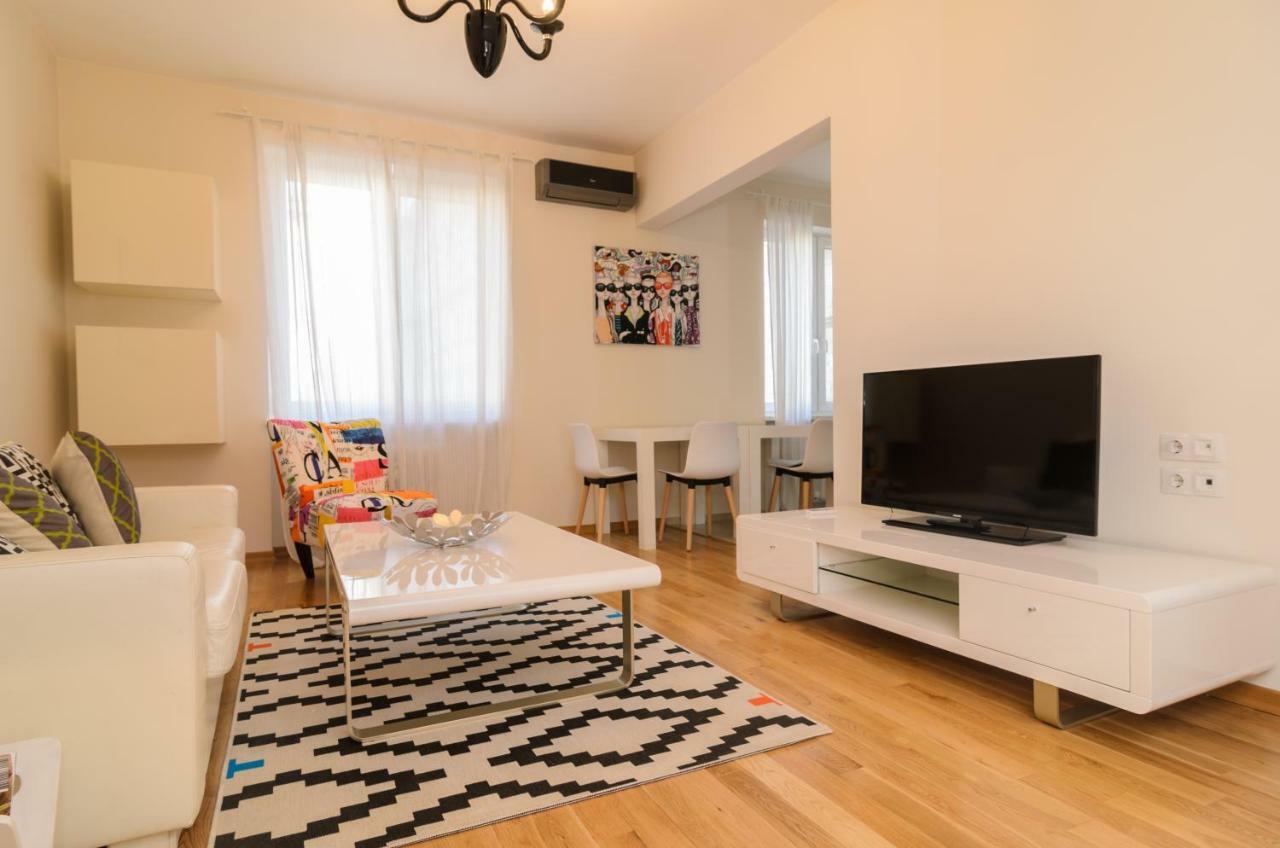 Rise & Shine Sofia Luxury Apartment By Flat Mаnager Bagian luar foto