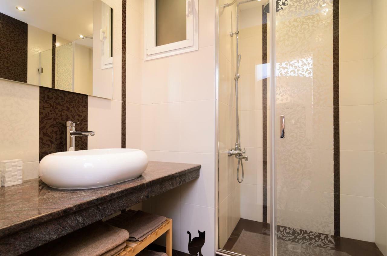 Rise & Shine Sofia Luxury Apartment By Flat Mаnager Bagian luar foto
